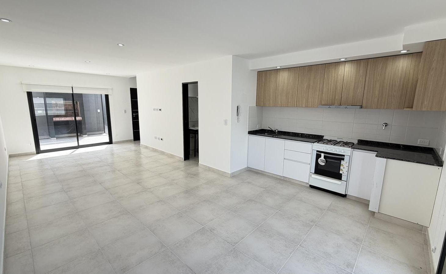 Foto de Departamento en Alquiler en Remedios De Escalada, imagen 1
