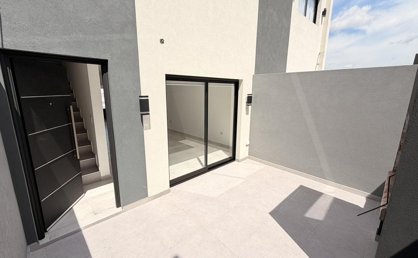 Foto de Departamento en Alquiler en Remedios De Escalada, imagen 3