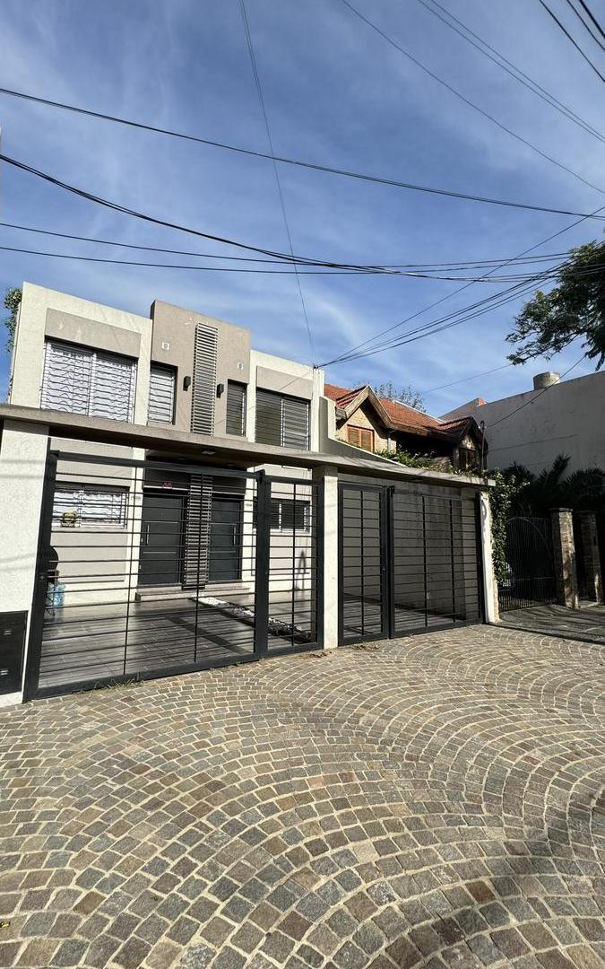 Foto de PH en Alquiler en Lanús Oeste, imagen 1