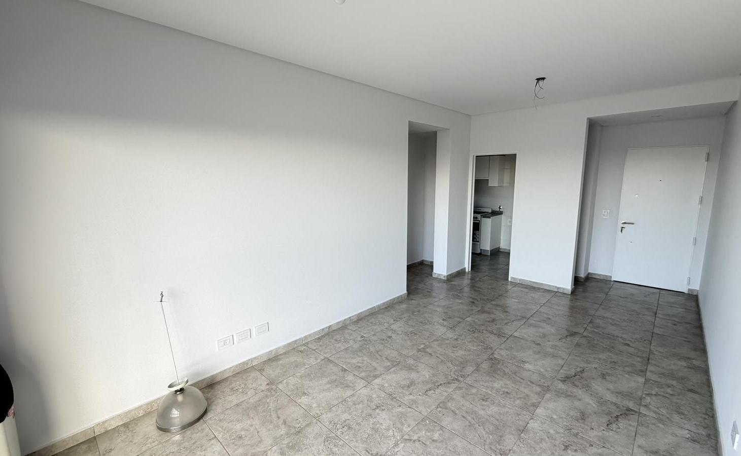 Foto de Departamento en Alquiler en Lanús Oeste, imagen 2