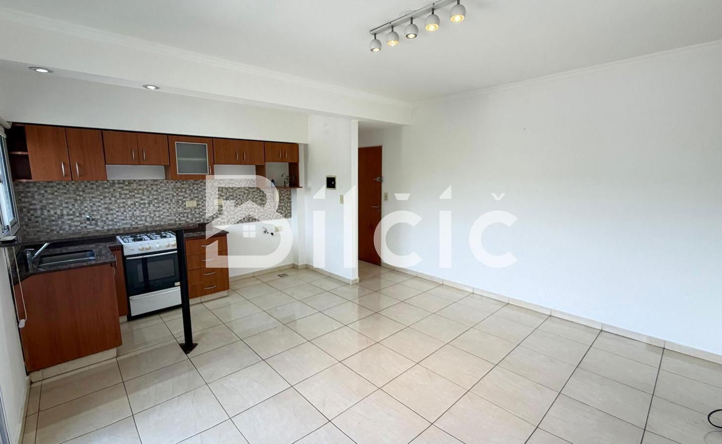 Foto de Departamento en Alquiler en Lanús Oeste, imagen 1