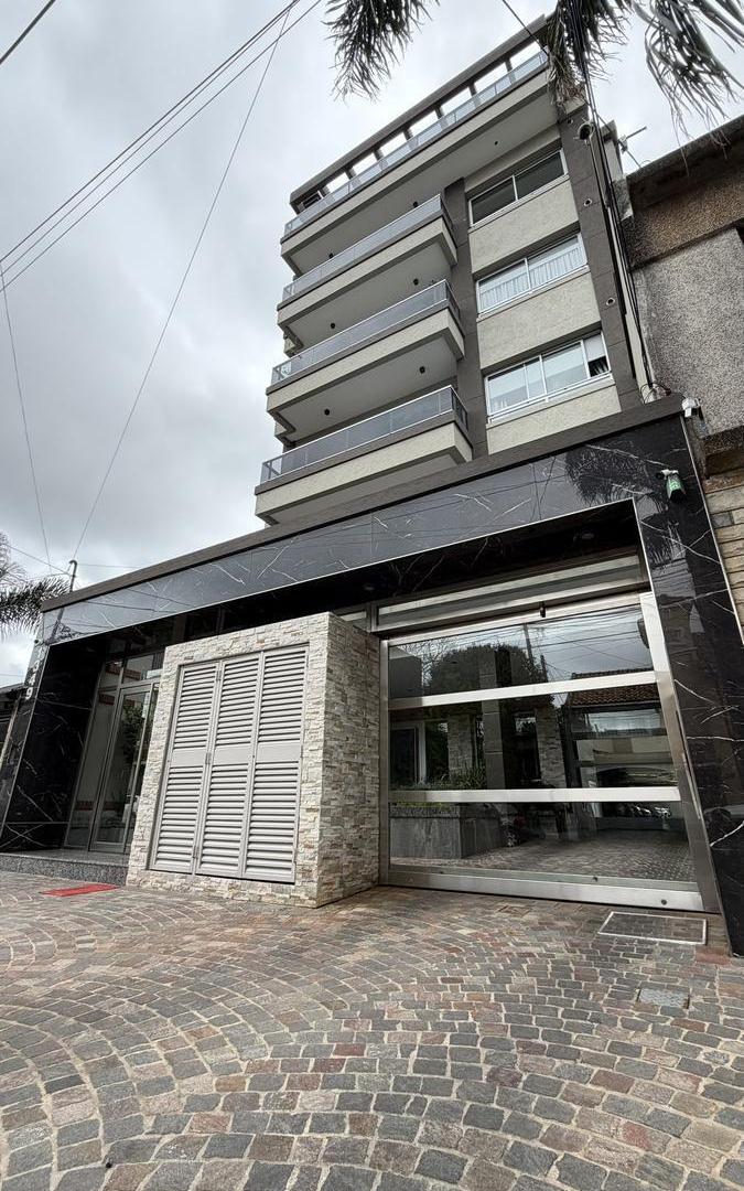 Foto de Departamento en Alquiler en Lanús Este, imagen 1