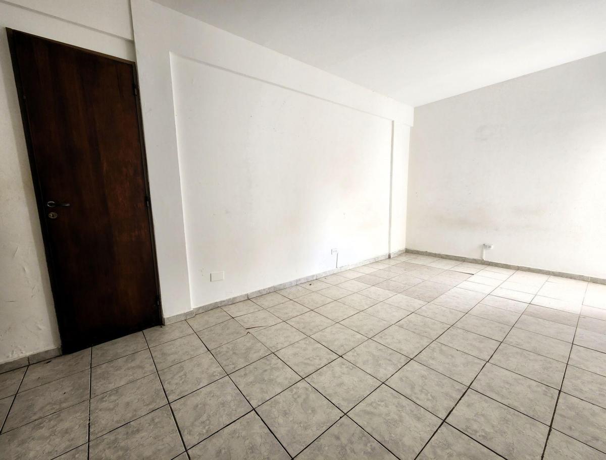 ¡Oportunidad! Venta Monoambiente en Olivos 2