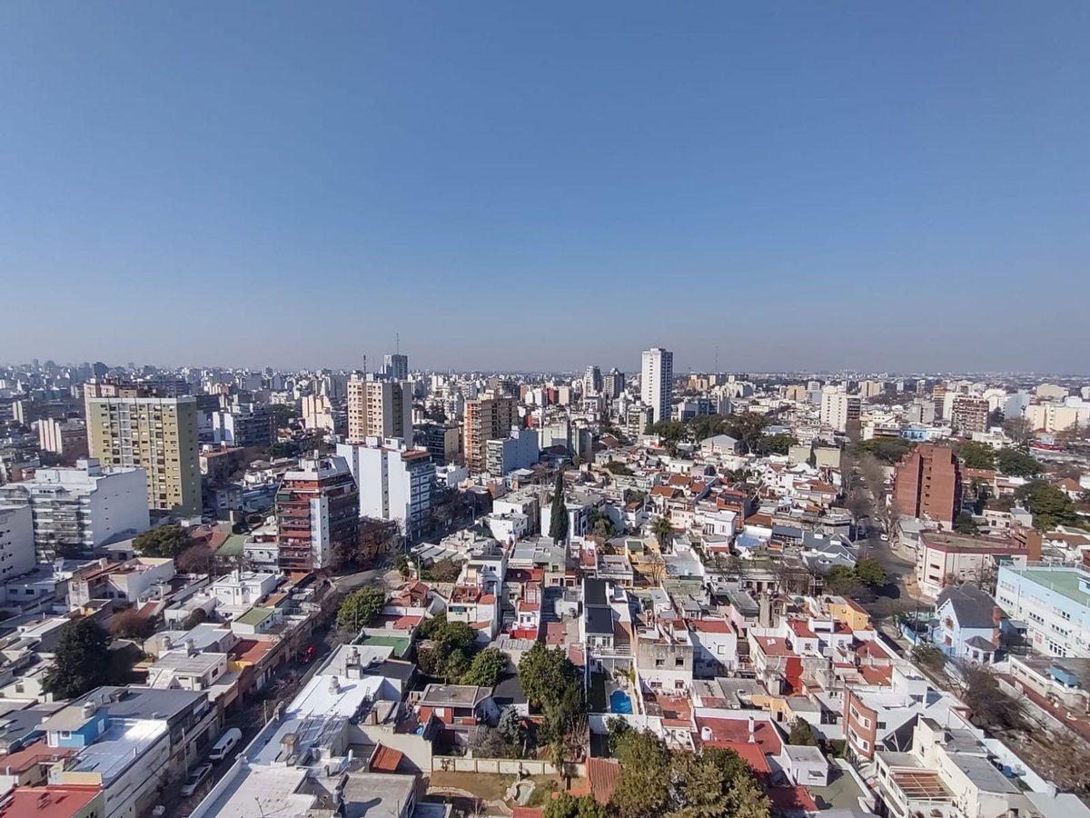 Venta Dpto 4 Ambientes Piso 19 + Cochera 4