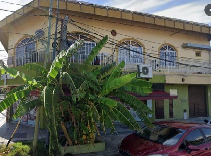 3 Dptos 3 ambientes + 3 locales comerciales activo 1