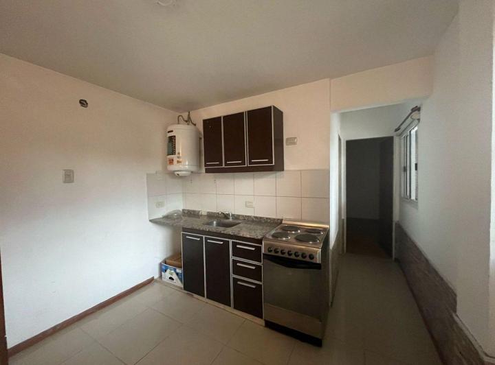 Departamento 2 ambientes Moreno 3