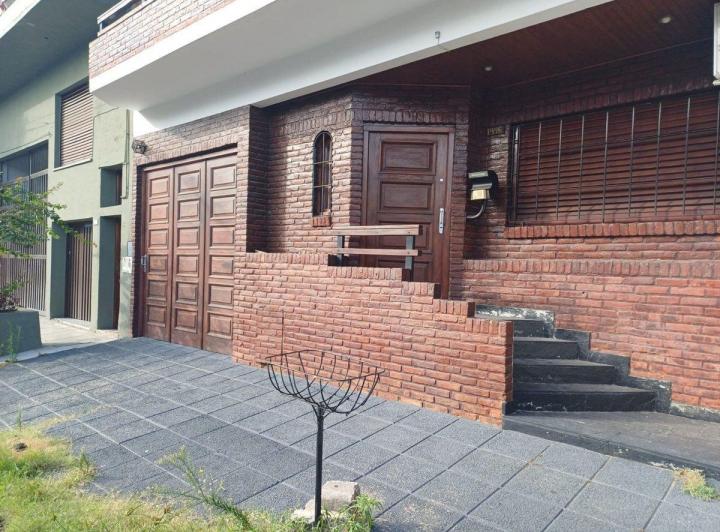 VENTA CASA 5 AMBIENTES EN LANUS APTA CREDITO 1