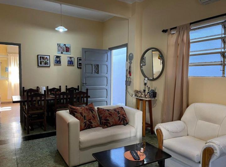Casa Venta Villa Lynch 4 ambientes Jardín 1