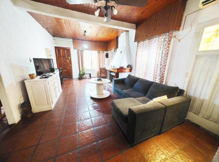 CASA EN VENTA 4 AMB CON JARDÍN EN GENERAL PACHECO 2