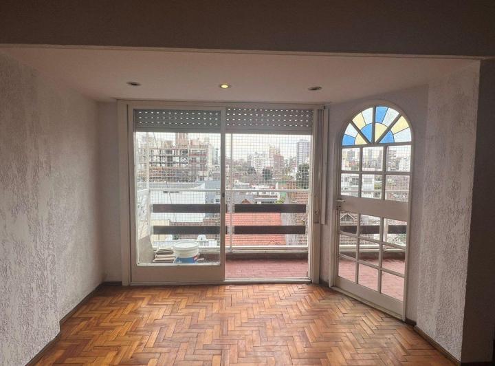 VENTA DEPARTAMENTO 3 AMBIENTES EN COLEGIALES 2