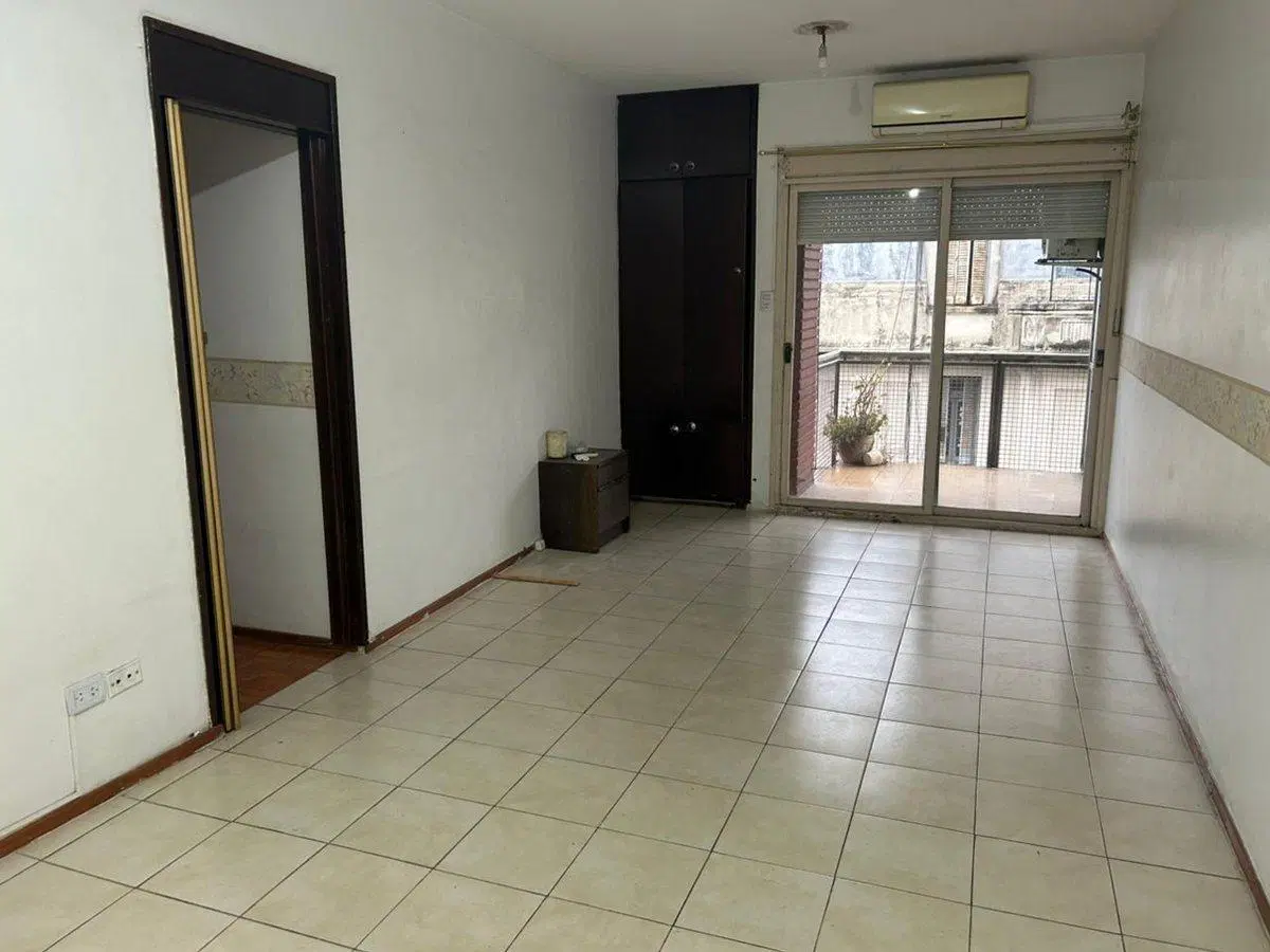 Depto Alquiler Balvanera con Cochera  Balcón 3 Amb 3