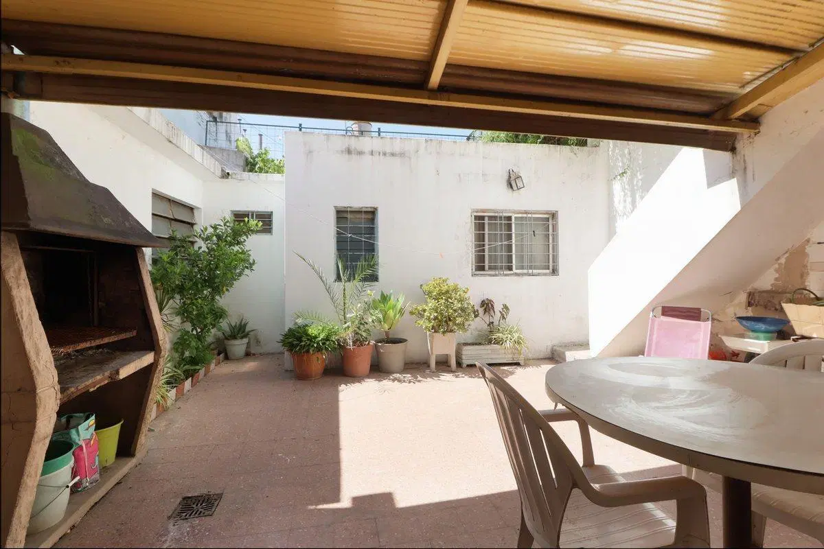 CASA en VENTA MARTELLI  PATIO TERRAZA  COCHERAS 5