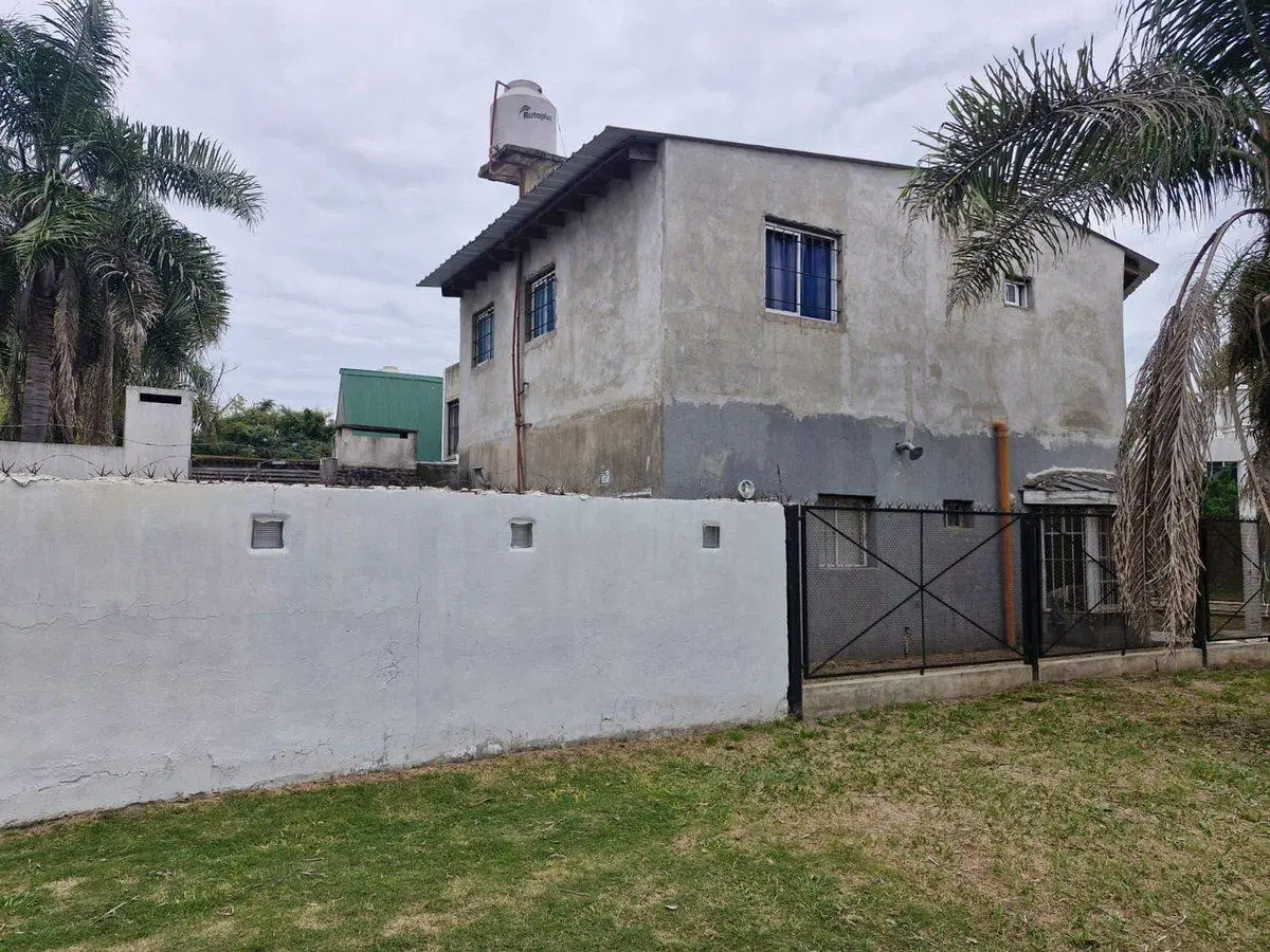 CASA VENTA SAN MIGUEL 5 AMBIENTES - PERMUTA 4