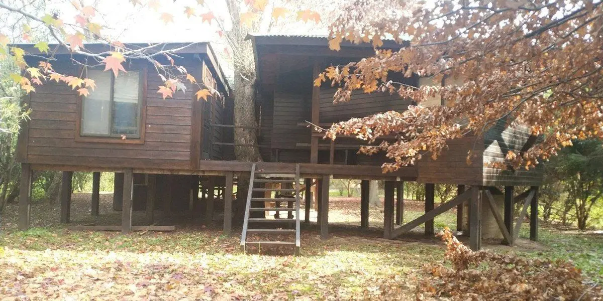 Venta casa en barrio cerca de canal del este 3