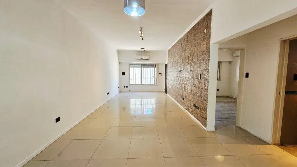 CASA EN VENTA EN DON TORCUATO -ACEPTA PERMUTA 3