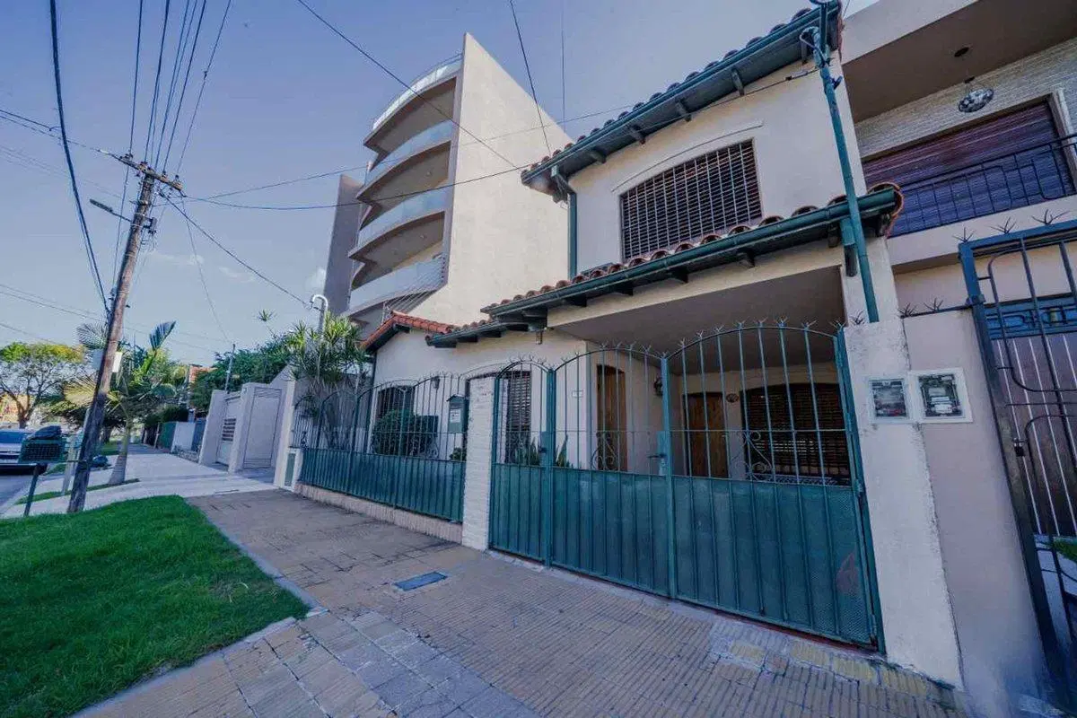 VENTA CASA 6 AMBIENTES HAEDO 5