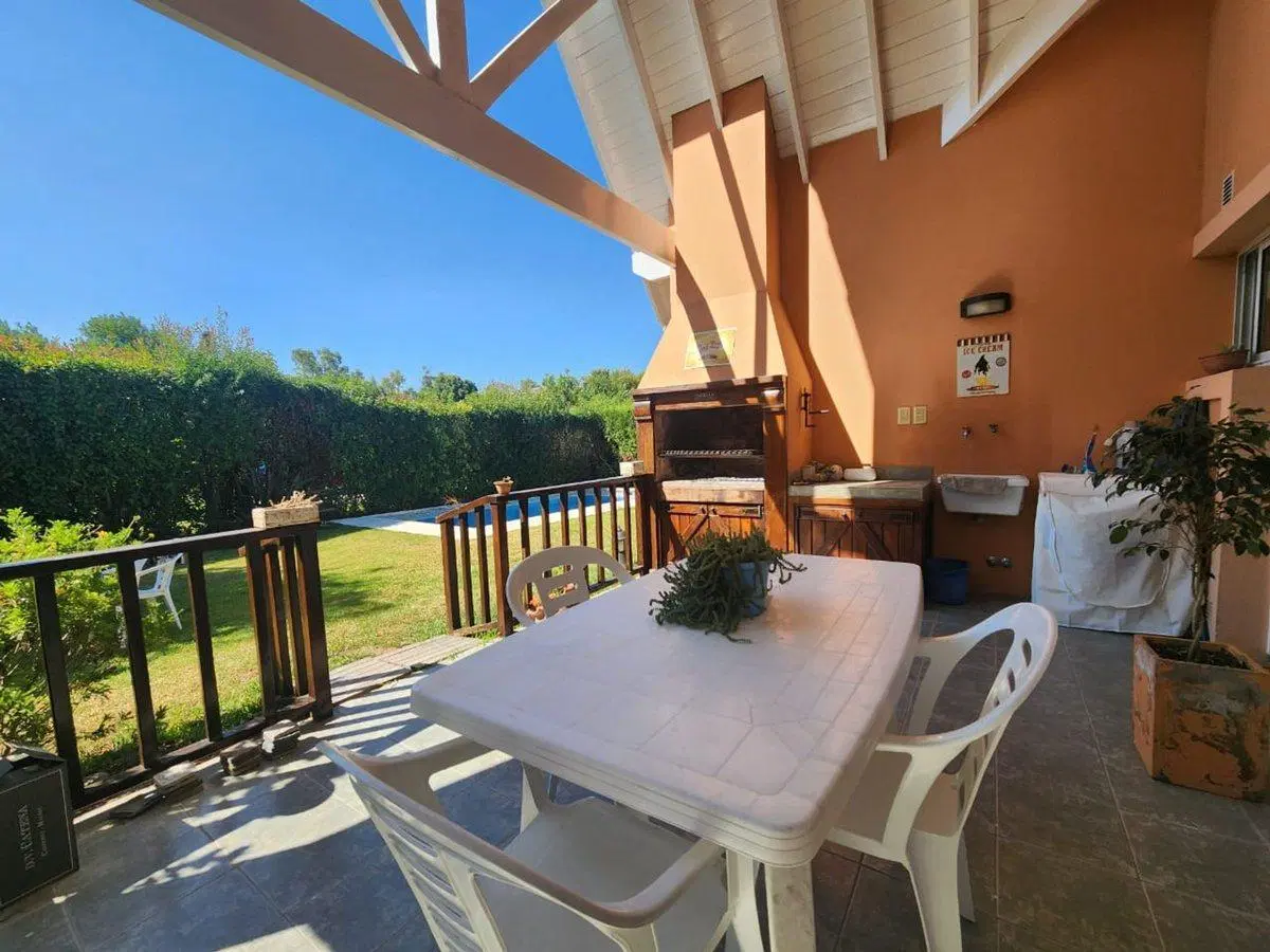 CASA EN ALQUILER CON MUEBLES EN BENAVIDEZ GREENS 3
