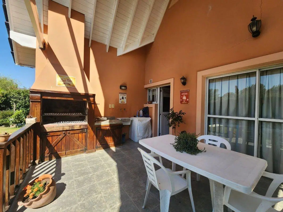 CASA EN ALQUILER CON MUEBLES EN BENAVIDEZ GREENS 2