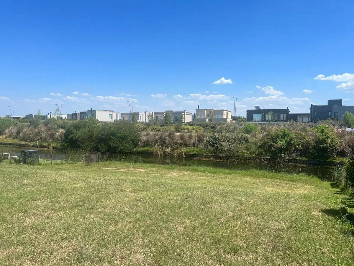 VENTA LOTE BARRIO MARINAS - PUERTOS DEL LAGO 5