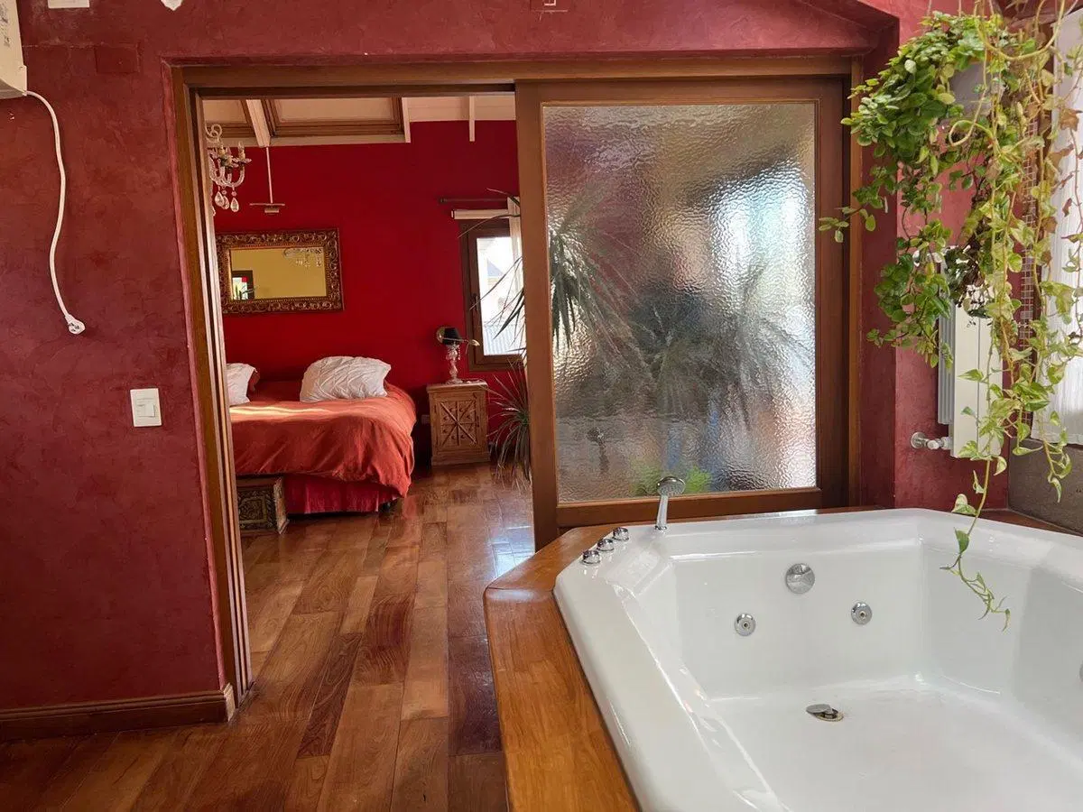 VENTA casa Las Caletas, Nordelta con 5 suites 4