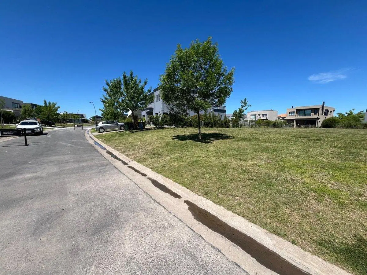 VENTA LOTE CENTRAL CEIBOS PUERTOS DEL LAGO ESCOBAR 2