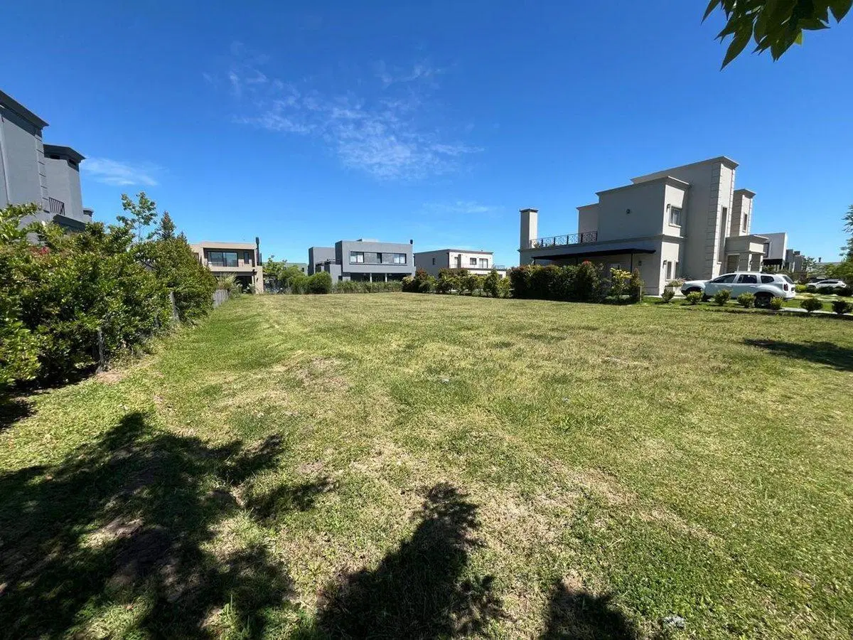 VENTA LOTE CENTRAL CEIBOS PUERTOS DEL LAGO ESCOBAR 4