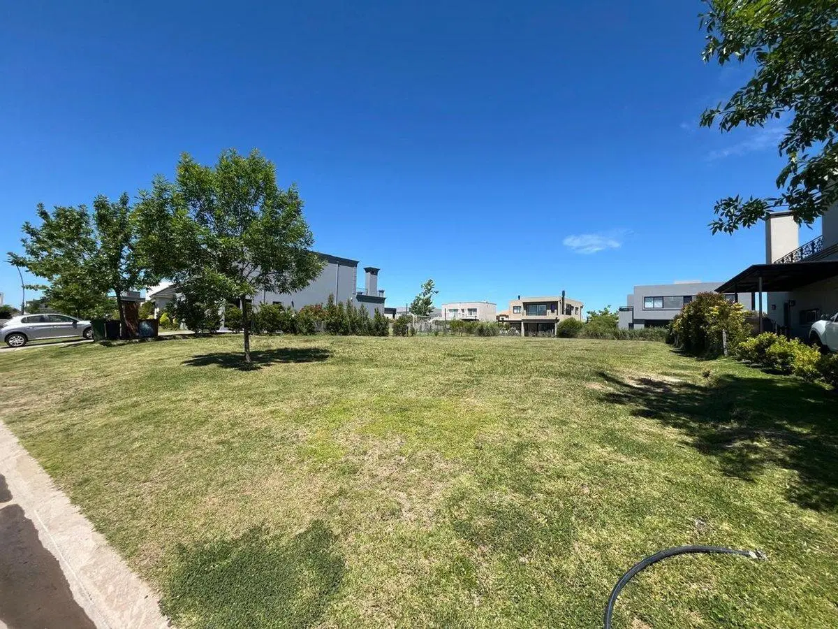 VENTA LOTE CENTRAL CEIBOS PUERTOS DEL LAGO ESCOBAR 5
