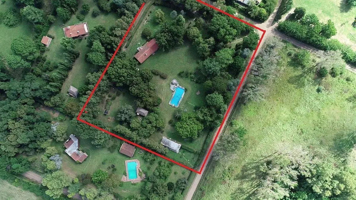 Venta casa quinta/predio 11993mts 2 casas en Lobos 4