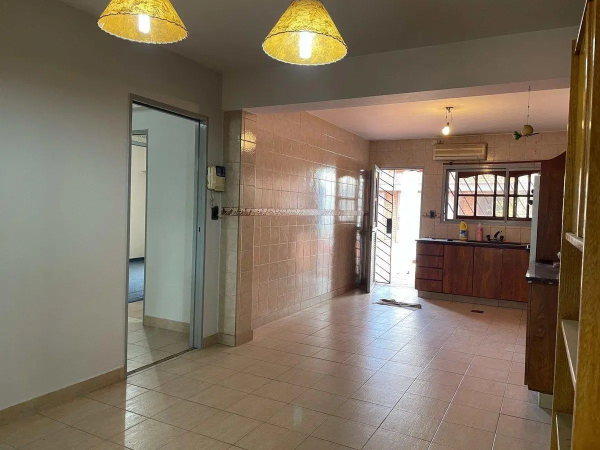 Venta Casa 4 Ambientes, con deposito de San Andres 5