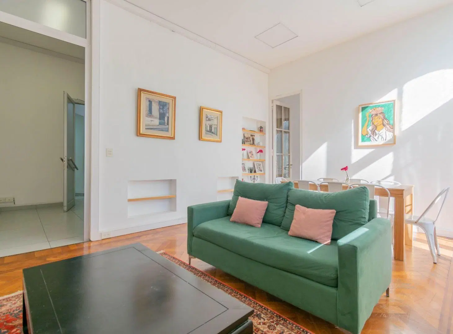 Venta Departamento - 8 Ambientes - 3 Balcones 2