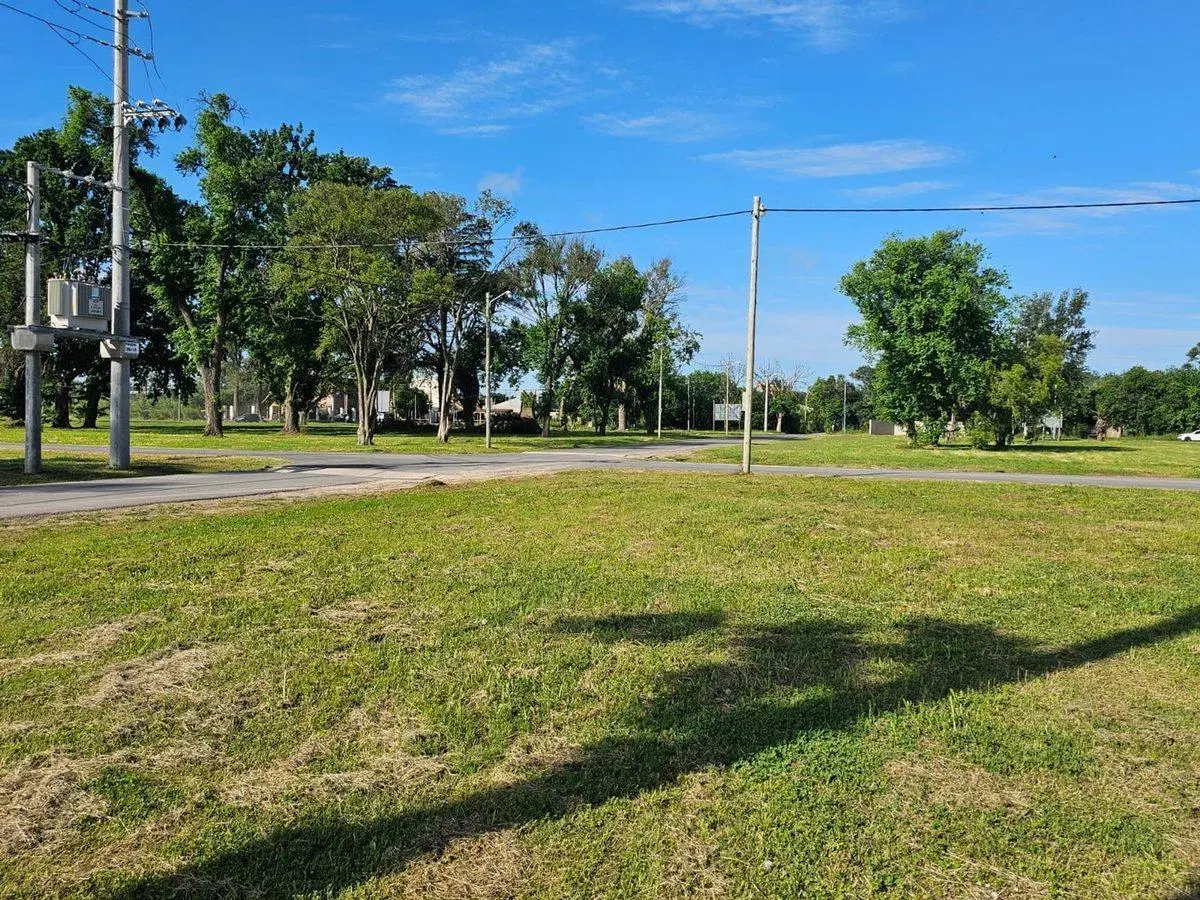Venta Lote de 304 metros Barrio Parque de Escobar 2