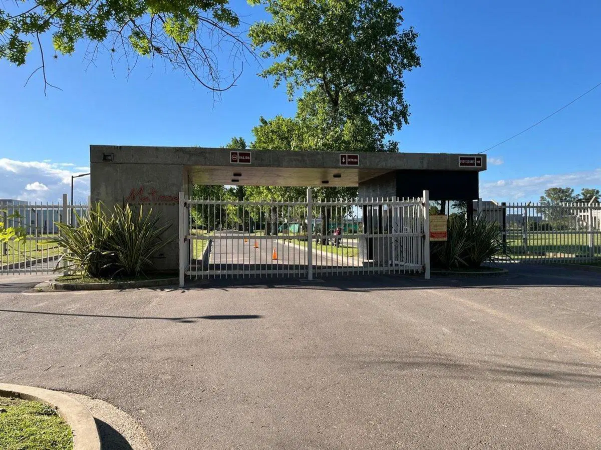 VENTA DE LOTE EN BARRIO MATISSE LOS CARDALES 5
