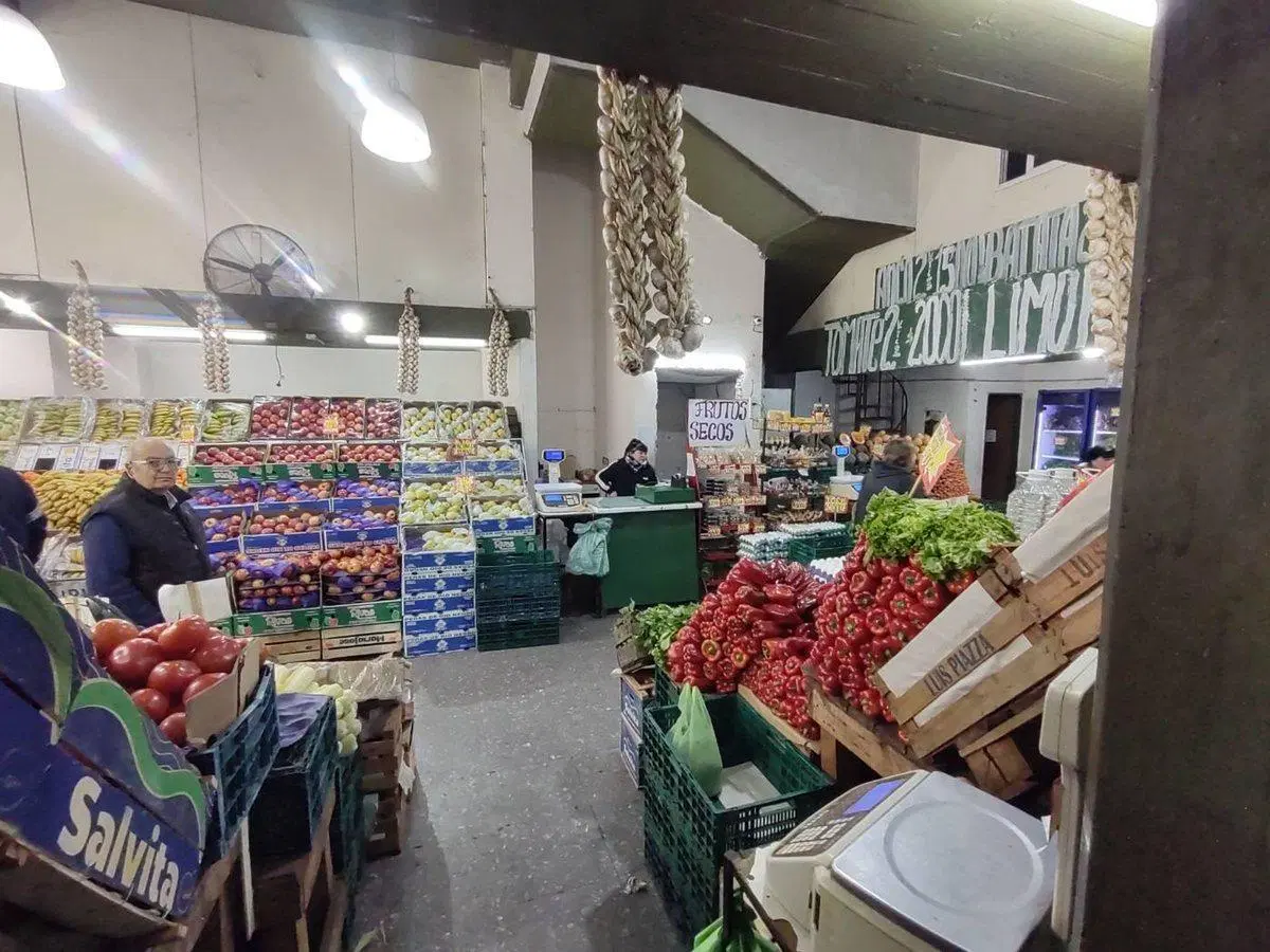 Local o depósito a la VENTA en José C. Paz 4