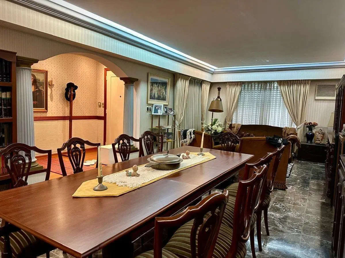 CASA de 7 amb c/jardin y parrilla en VENTA OLIVOS 4