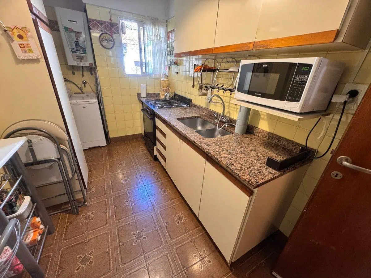 Venta depto 4 amb con balcón y cochera. Belgrano 3