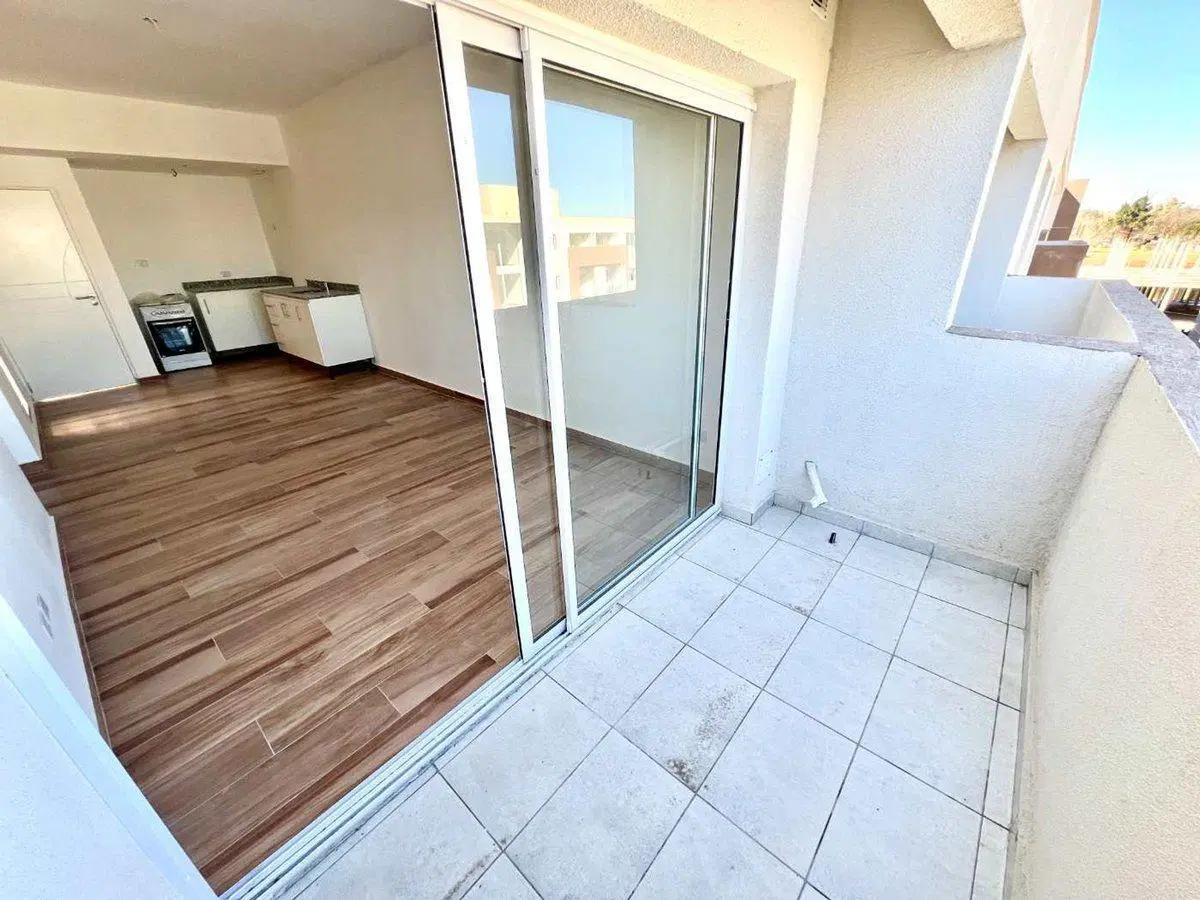 VENTA DEPARTAMENTO 2 AMBIENTES PASO DEL REY MORENO 5