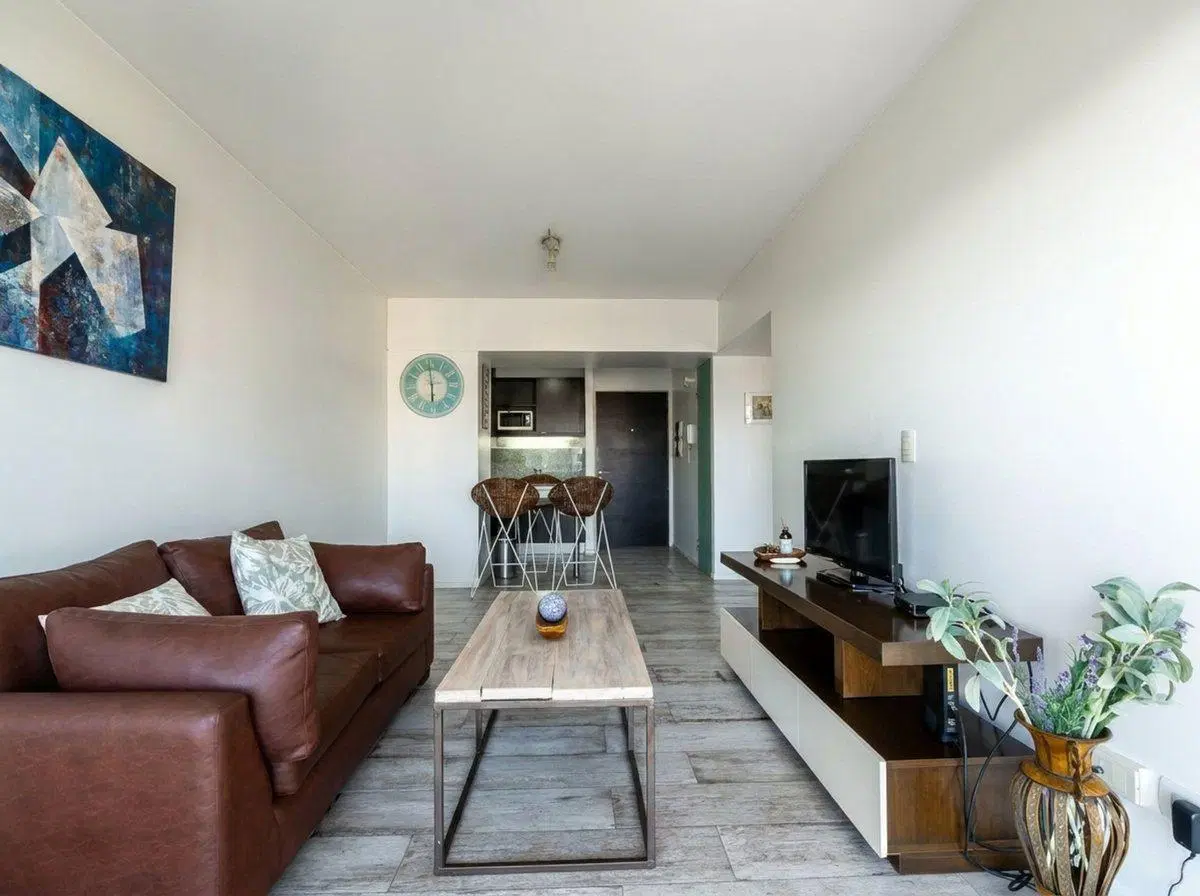 VENTA Dto. 2 amb. c/cochera, balcón y vista al río 3