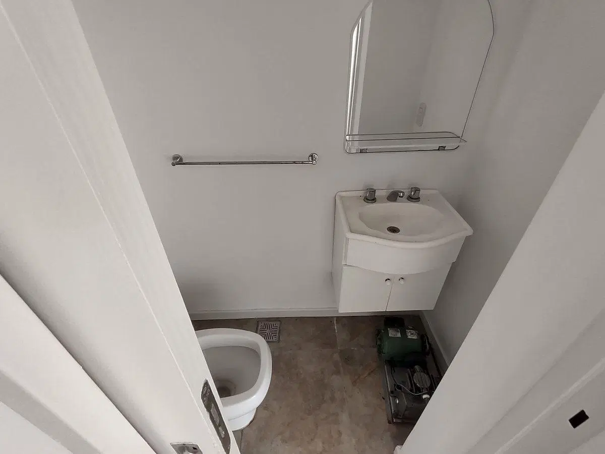 Dúplex a la VENTA con parrilla/ patio, José C. Paz 5