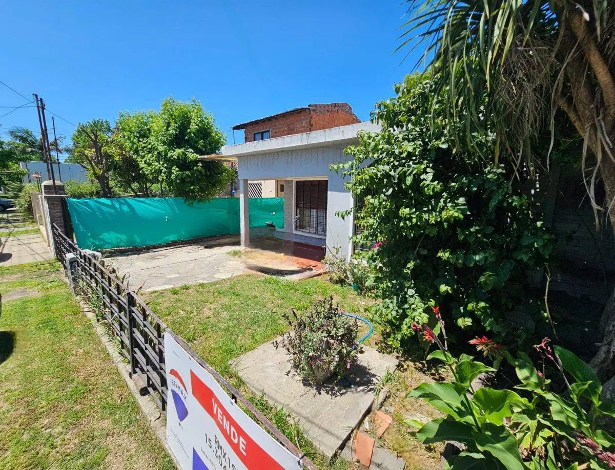 Casa venta 4 amb lote Ricardo Rojas fondo y pileta 3