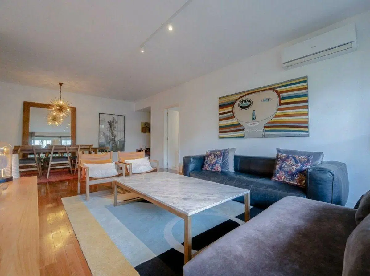 VENTA DEPTO. 4 AMB. C/DEP - JARDIN Y COCHERA 8
