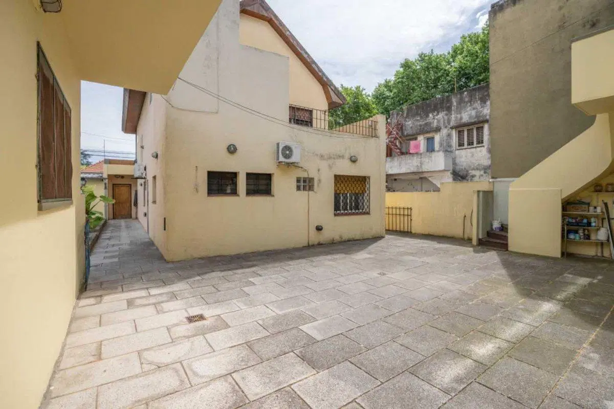 Casa 7 amb c/pileta y parrilla venta Florida Este 4
