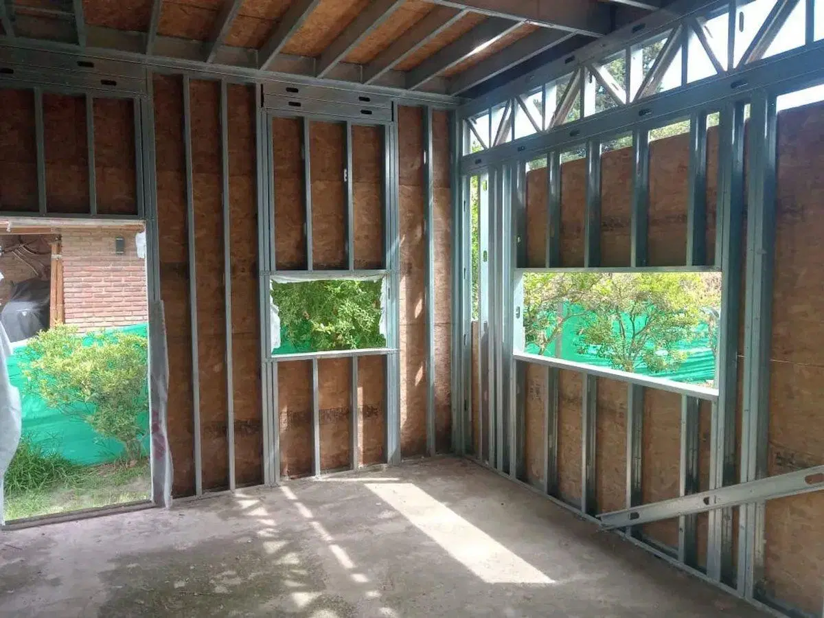 VENTA CASA A TERMINAR EN PILAR 3