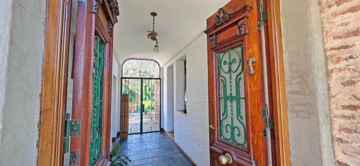 VENTA CASA EN LOMAS DE SAN ISIDRO GOLF CON PILETA 2