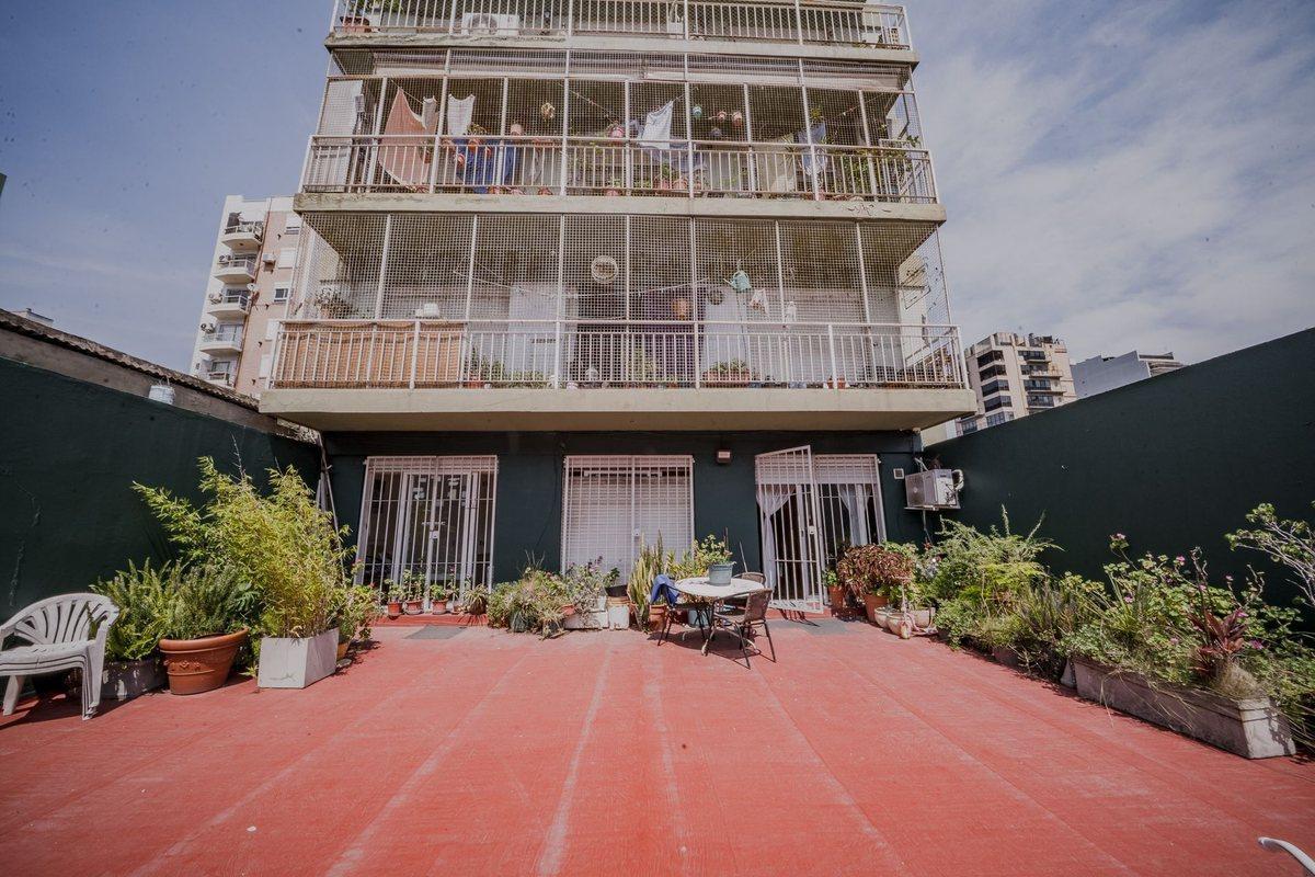 VENTA PH 5 AMBIENTES ALMAGRO-PERMUTA