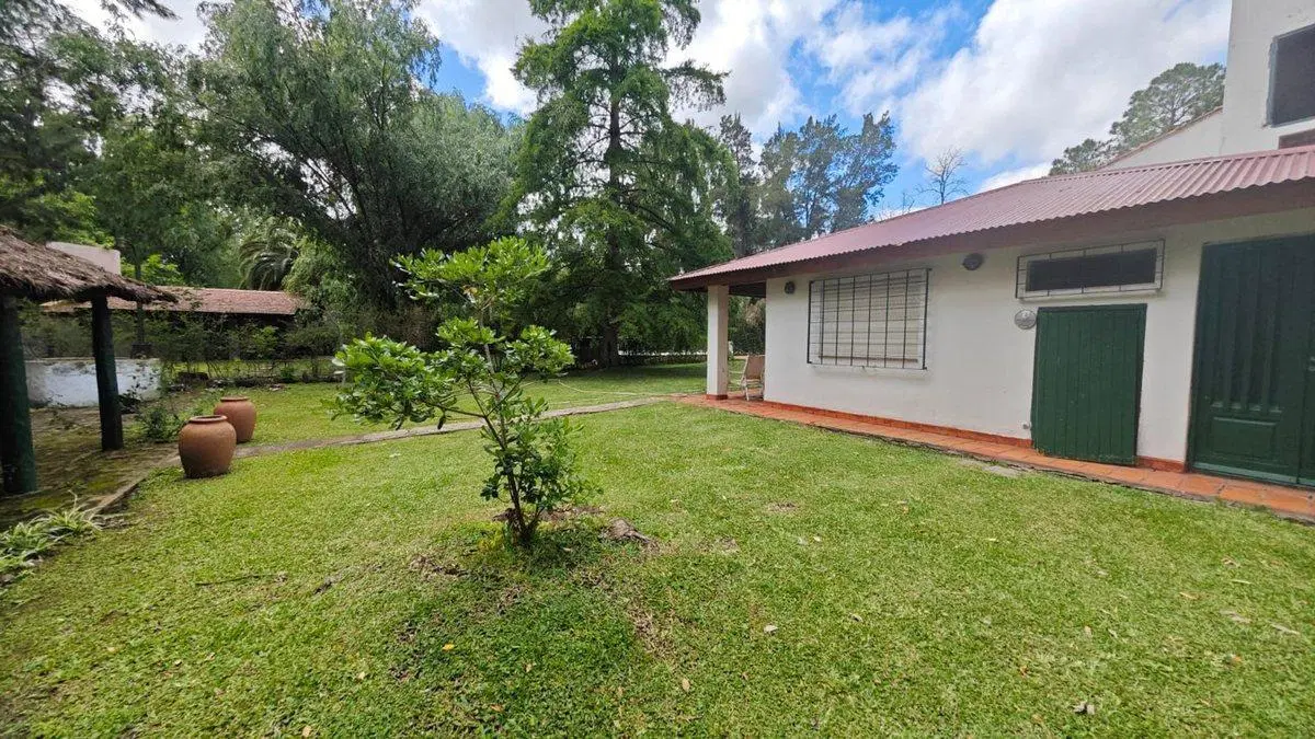 VENTA CASA EN BARRIO CERRAD C.U.B.E FRENTE AL LAGO 5