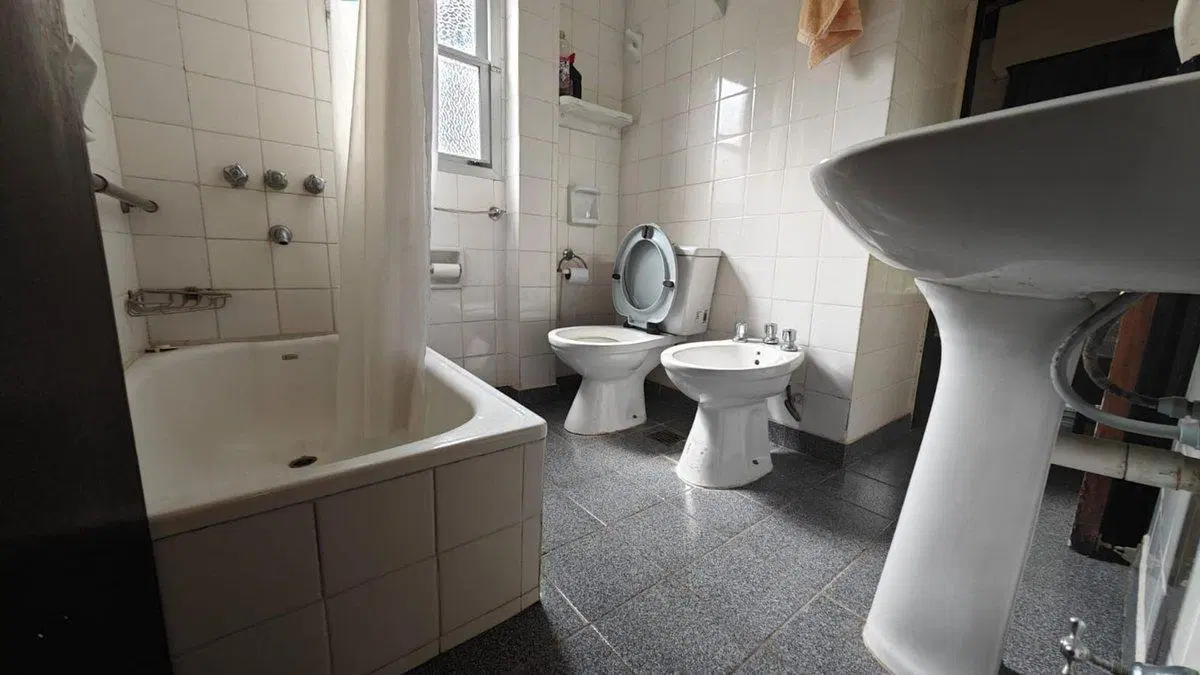 CASA EN VENTA BARRIO CUBE FRENTE AL LAGO 4