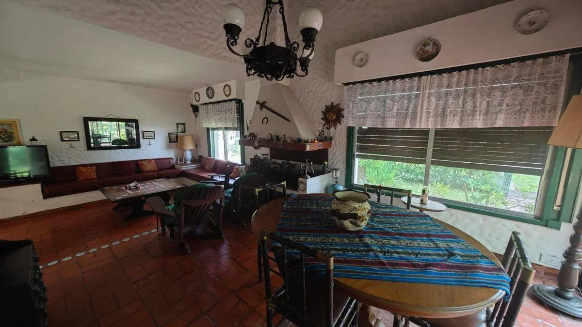 CASA EN VENTA BARRIO CUBE FRENTE AL LAGO 2