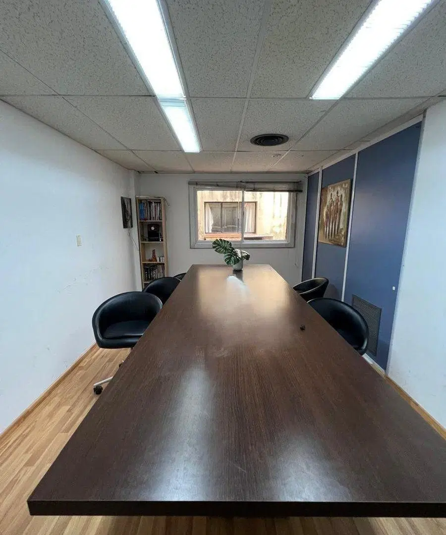VENTA DE OFICINA MICRO CENTRO 3