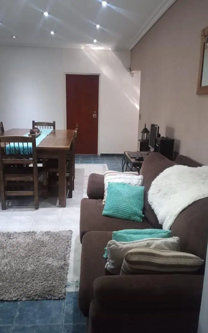 Casa 6 amb c/ patio, garage y playroom, Hurlingham 3