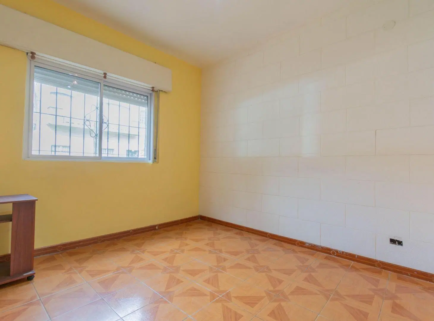 PH al frente - 4 ambientes con 2 patios y 2 baños 3